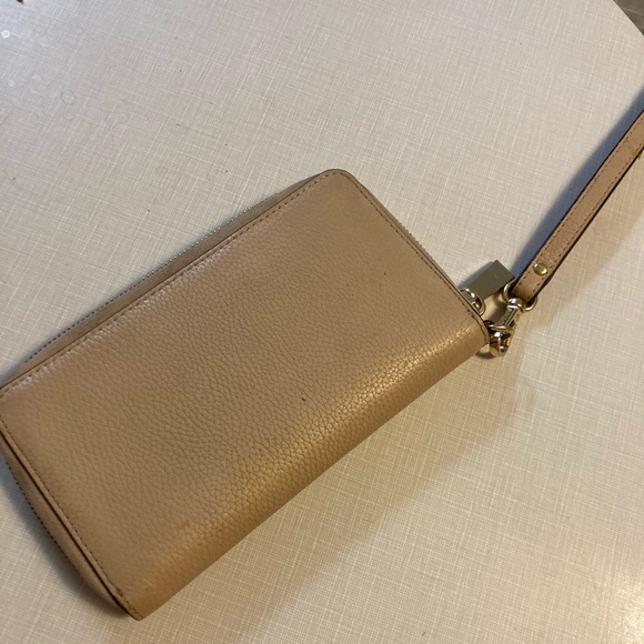 Michael Kors Wrist Wallet - Picture 2 of 8